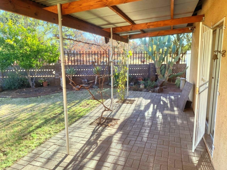 To Let 4 Bedroom Property for Rent in Kuruman Northern Cape